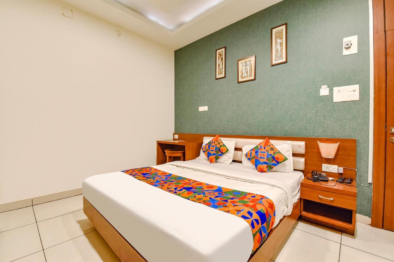 Fabhotel Prime Square 36 โกตา ภายนอก รูปภาพ